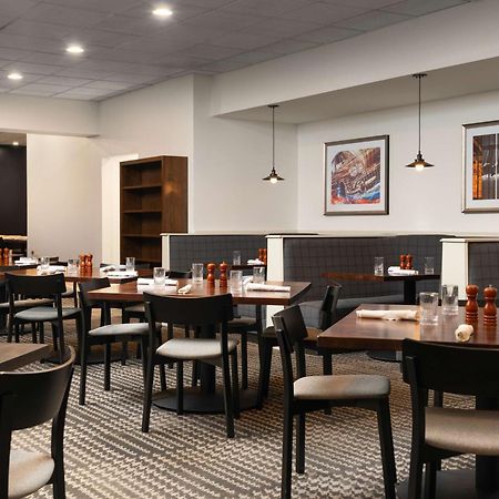 Готель Doubletree By Hilton Pittsburgh Airport Moon Township Екстер'єр фото