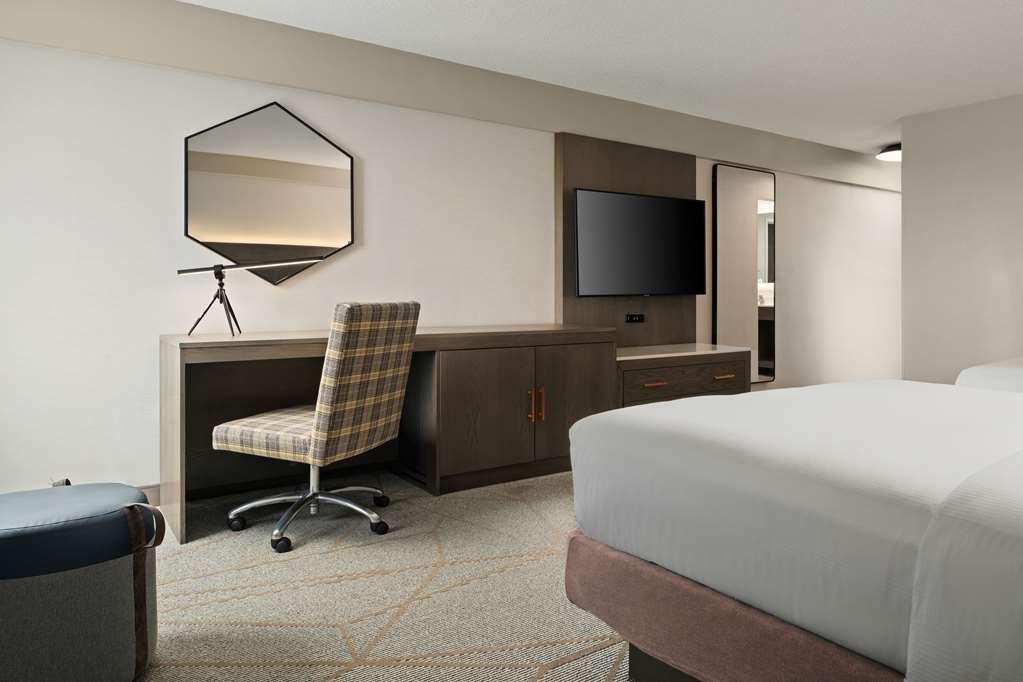Готель Doubletree By Hilton Pittsburgh Airport Moon Township Номер фото