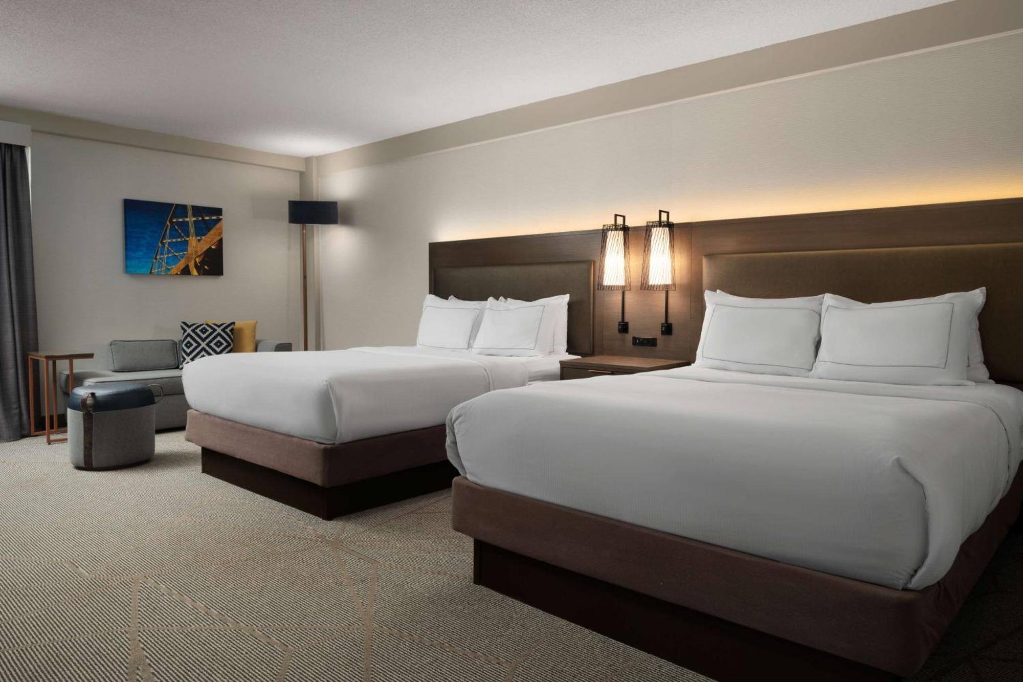 Готель Doubletree By Hilton Pittsburgh Airport Moon Township Екстер'єр фото