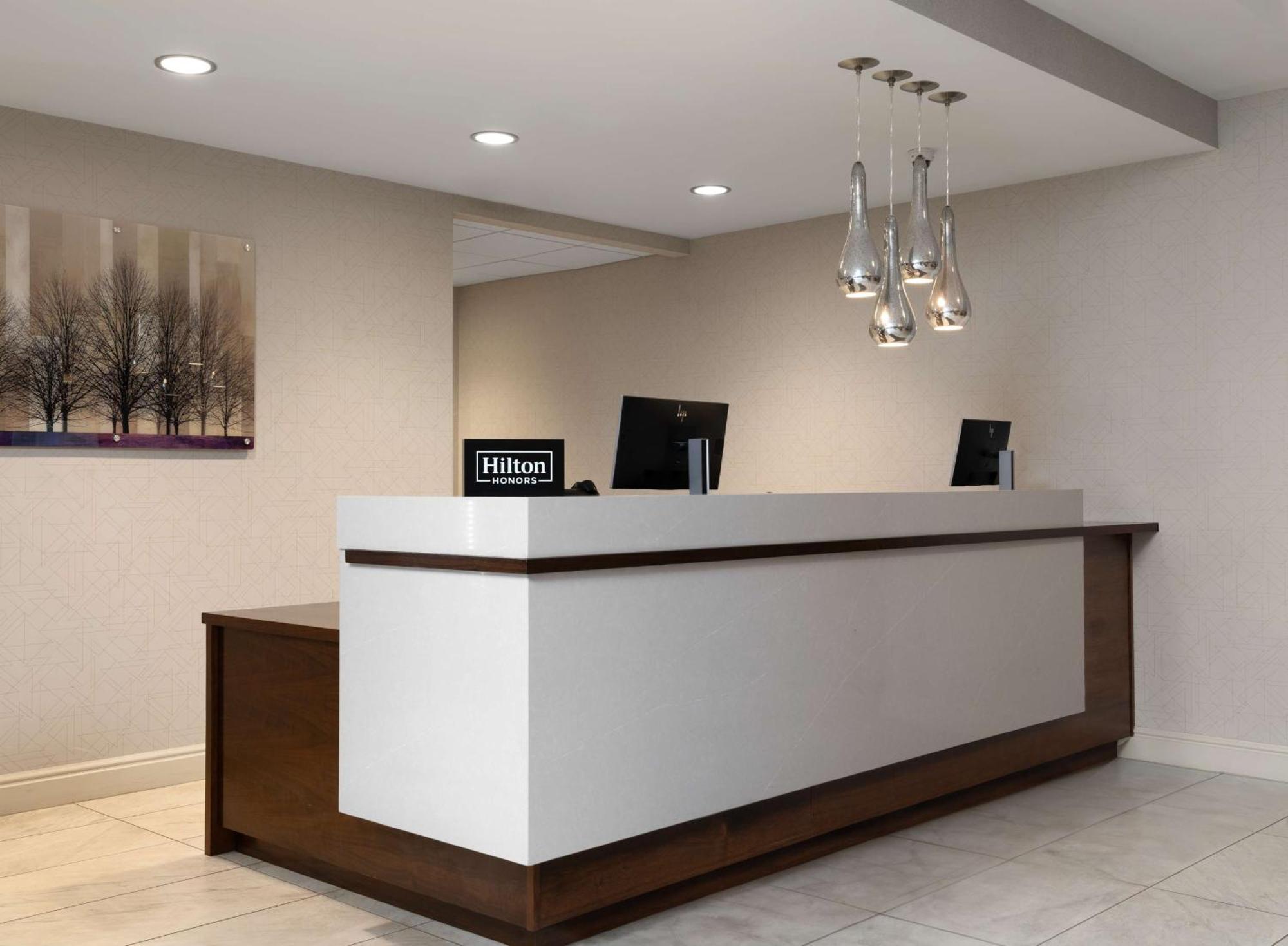 Готель Doubletree By Hilton Pittsburgh Airport Moon Township Екстер'єр фото